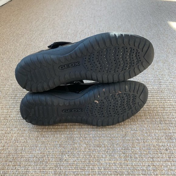 Geox T-strap Patent Leather Shoes - Picture 6 of 6